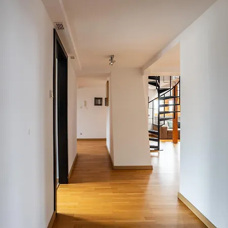 Daire Victus Apartamenty, Royal *